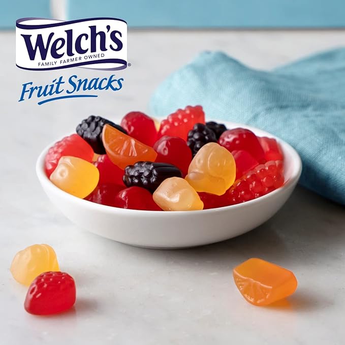 Welch's Fruit Snacks, Mixed Fruit & Berries 'N Cherries Variety Pack, Great for School Lunches, Bulk Pack, Individual Single Serve Bags, 0.8 oz (Pack of 60)
