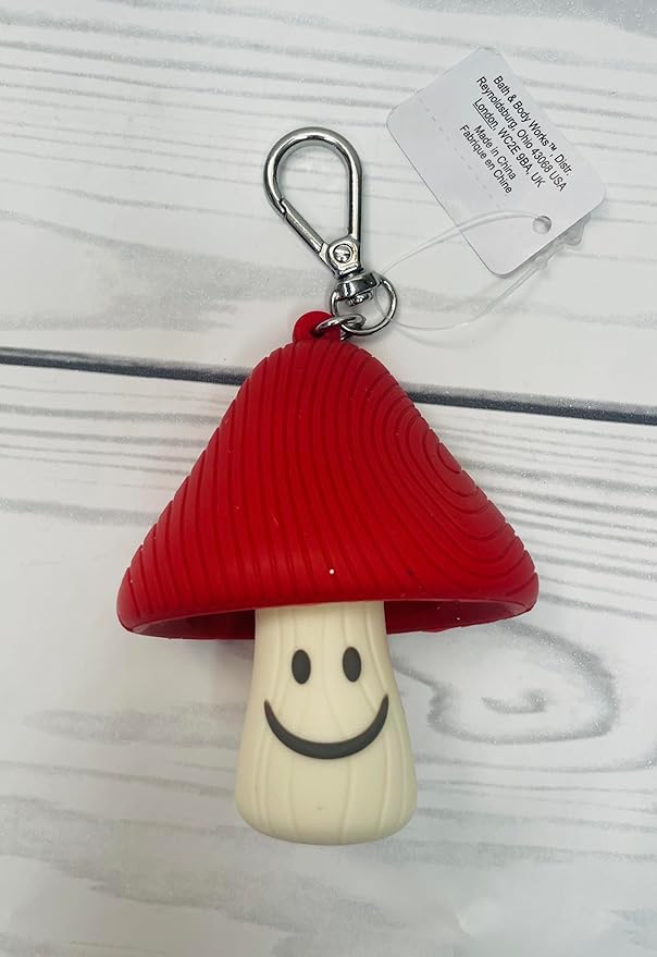 Bath and Body Works Wooden Red